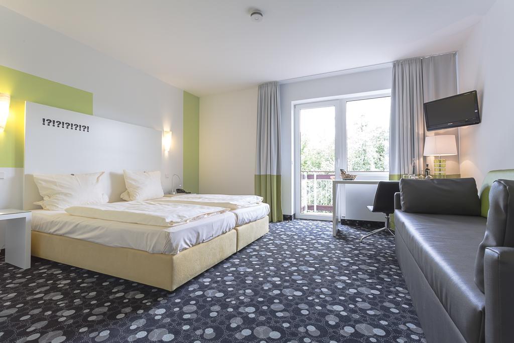 Hotel Fliegendes Klassenzimmer Bad Berleburg Dış mekan fotoğraf