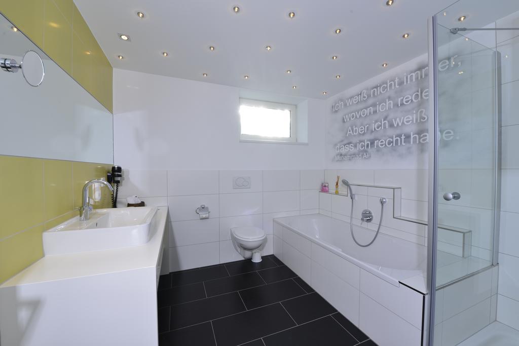 Hotel Fliegendes Klassenzimmer Bad Berleburg Dış mekan fotoğraf