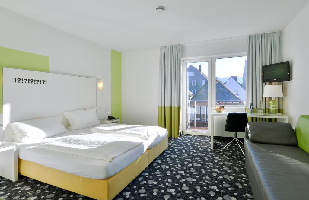 Hotel Fliegendes Klassenzimmer Bad Berleburg Dış mekan fotoğraf