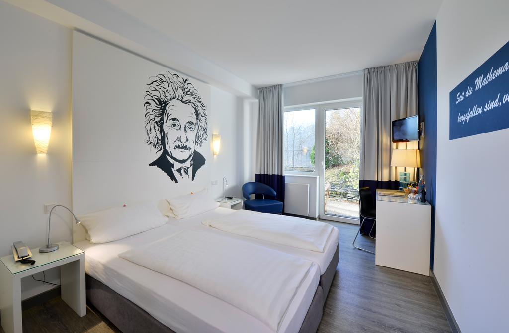 Hotel Fliegendes Klassenzimmer Bad Berleburg Dış mekan fotoğraf