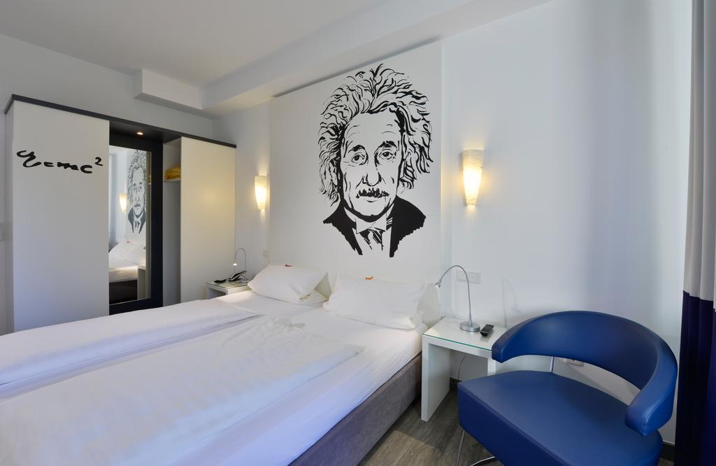 Hotel Fliegendes Klassenzimmer Bad Berleburg Dış mekan fotoğraf