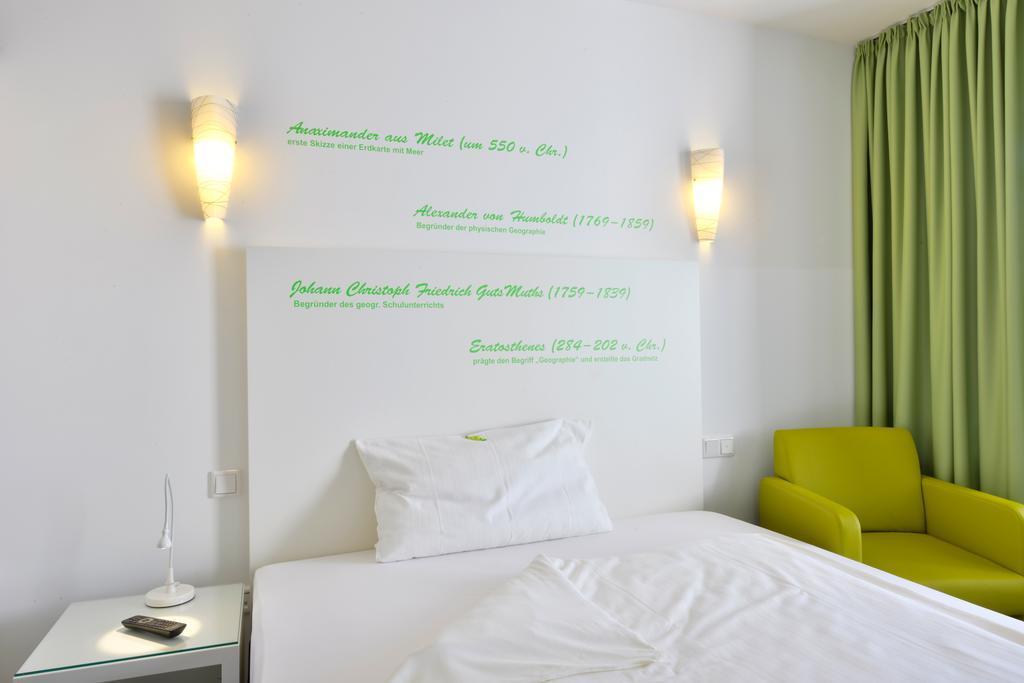 Hotel Fliegendes Klassenzimmer Bad Berleburg Dış mekan fotoğraf